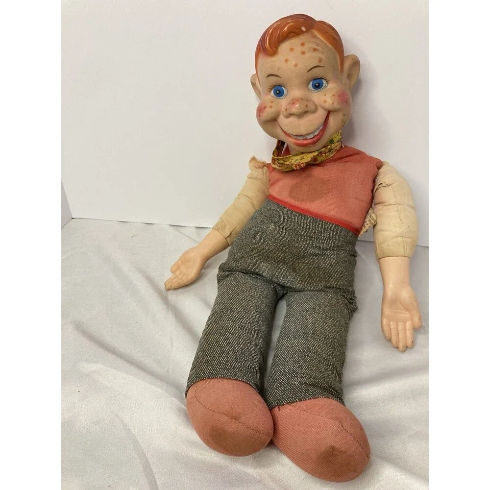 Vintage EEGEE Howdy Doody Ventriloquist Doll NBC Freckle Face Collectible